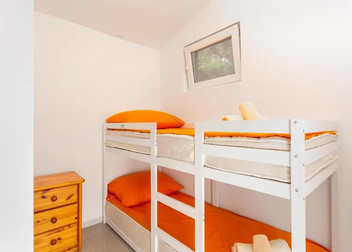 2 Bedroom Beautiful In